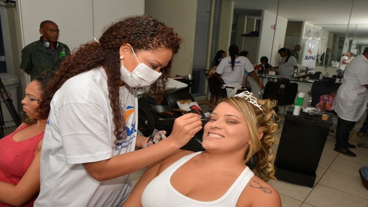 A unio pela paz no cerro cor 14174169827 O