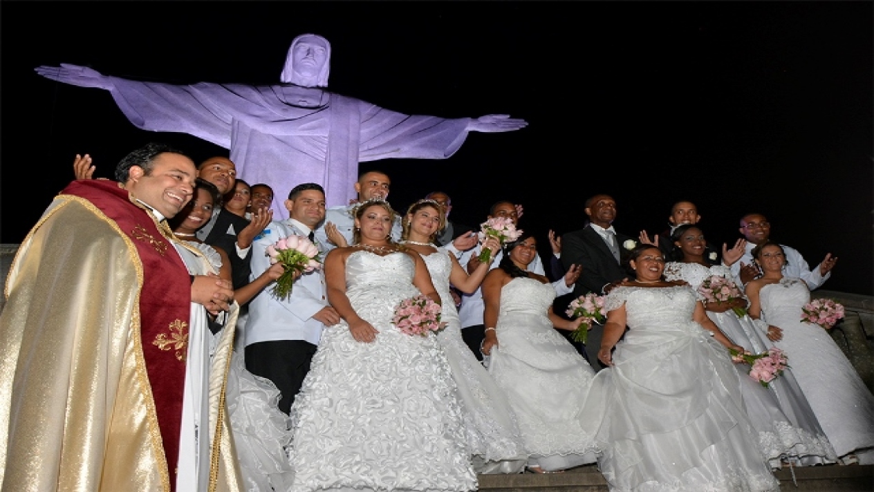A unio pela paz no cerro cor 14357255611 O